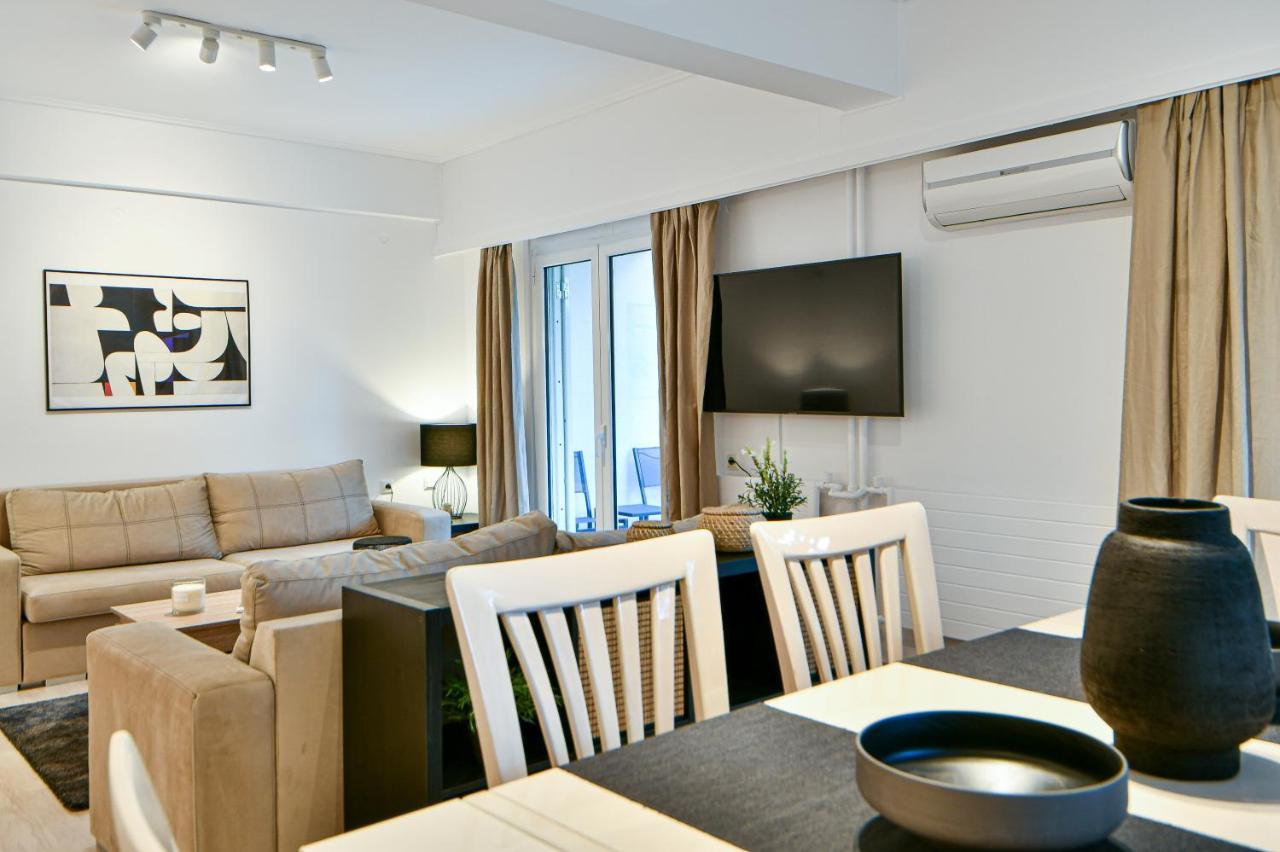 Boutique77 Luxury Apartment เอเธนส์ ภายนอก รูปภาพ