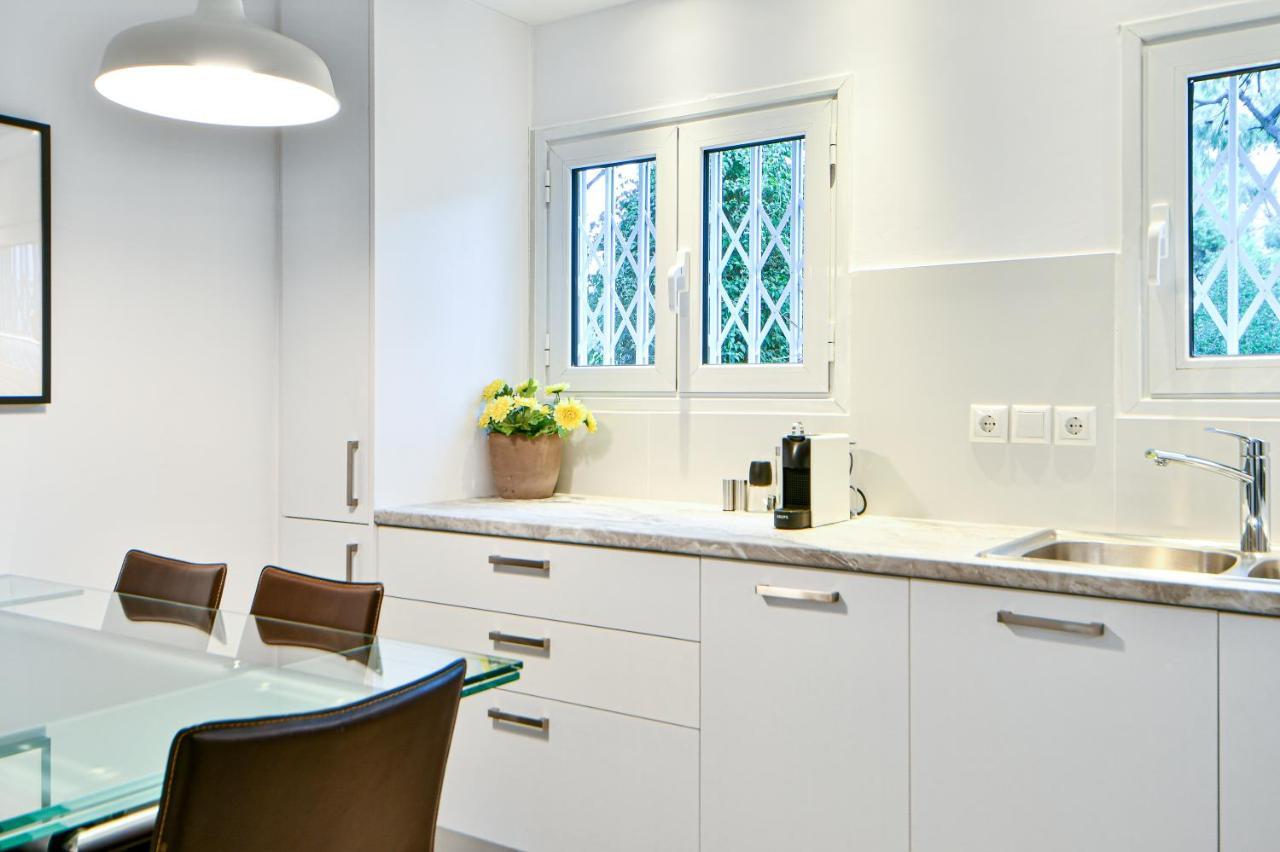 Boutique77 Luxury Apartment เอเธนส์ ภายนอก รูปภาพ