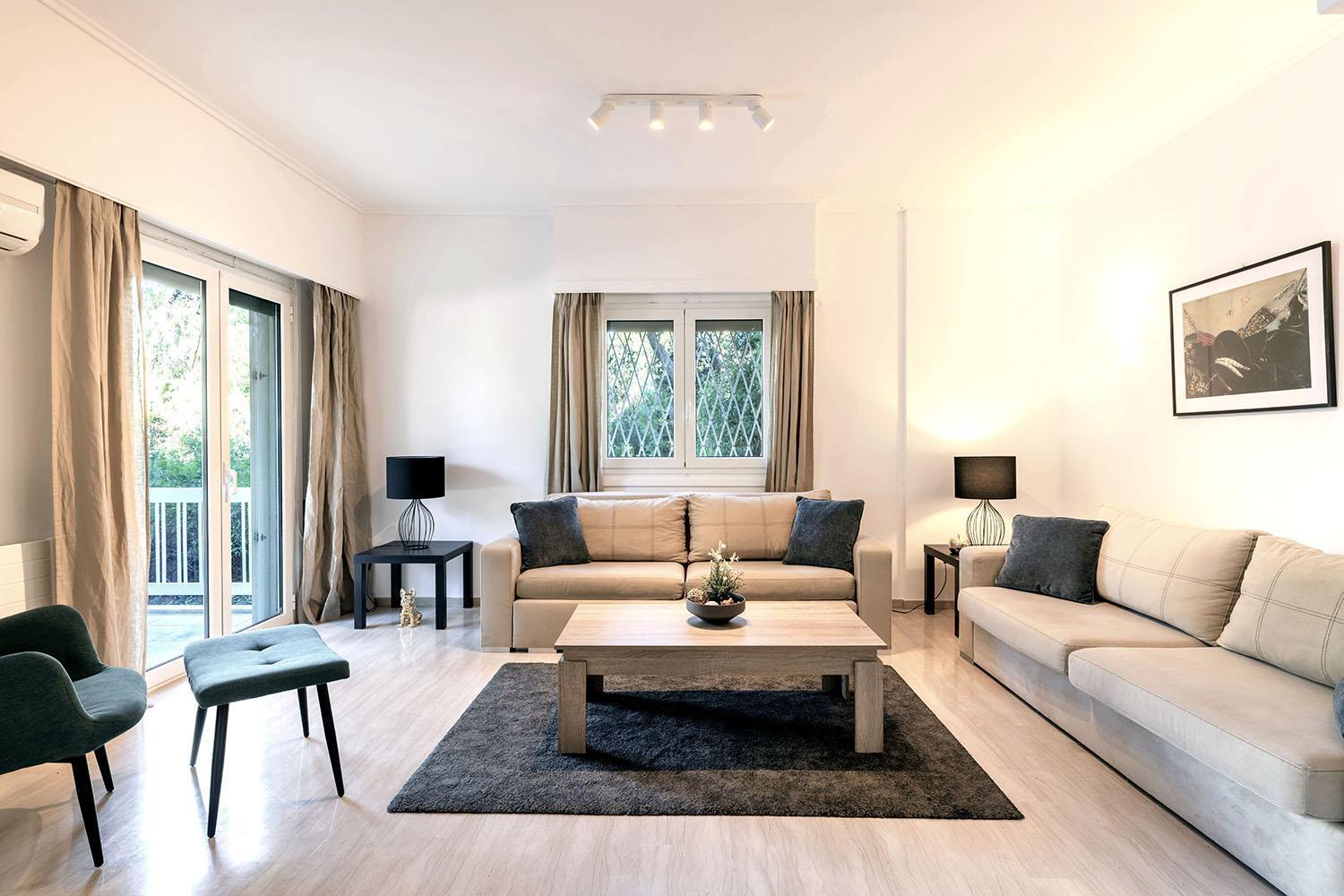 Boutique77 Luxury Apartment เอเธนส์ ภายนอก รูปภาพ