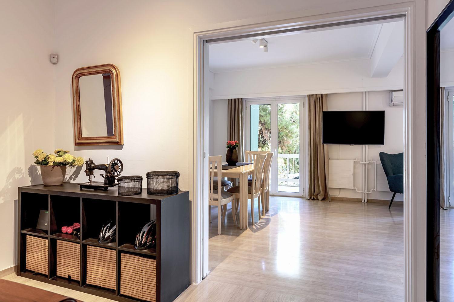 Boutique77 Luxury Apartment เอเธนส์ ภายนอก รูปภาพ